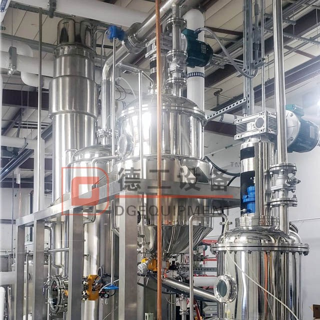 300L koppar / rostfritt stål destillationsutrustning Elektrisk uppvärmning Prisvärd destillerare online till salu